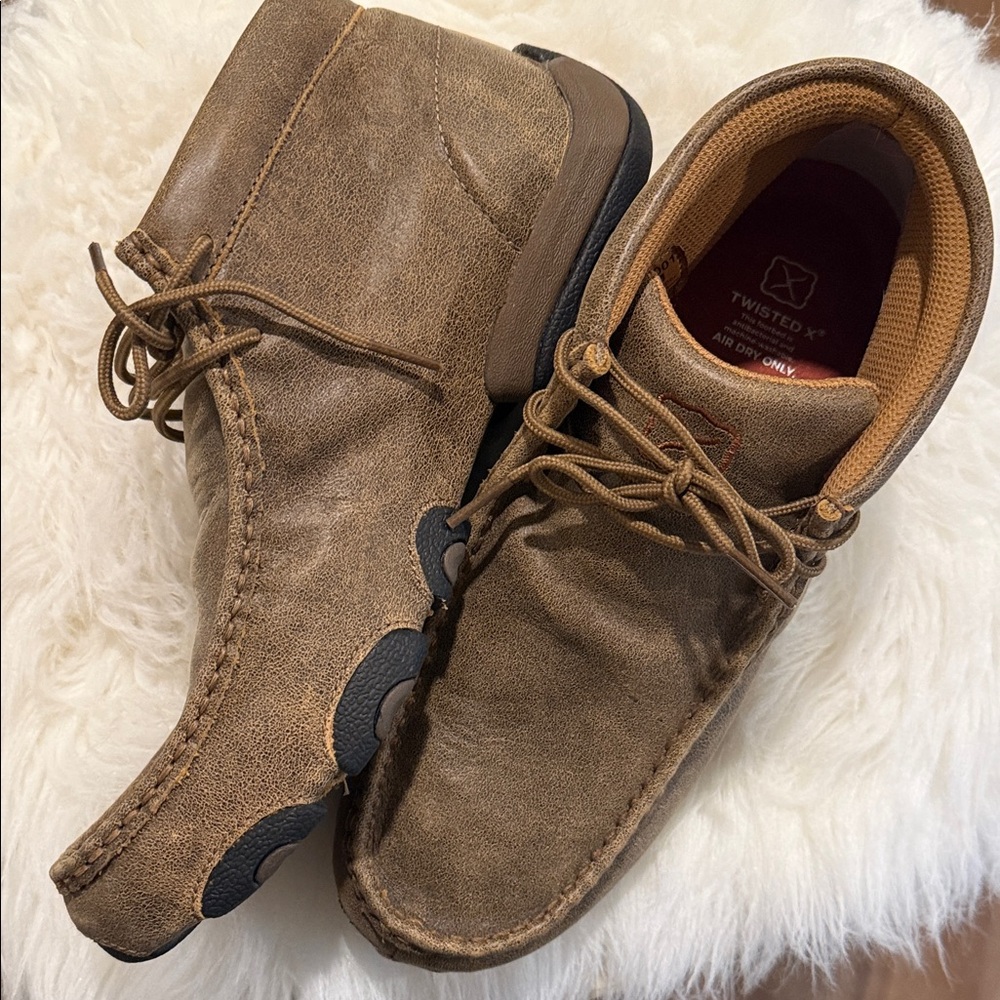 Twisted X Women’s Tan Chukka Boots